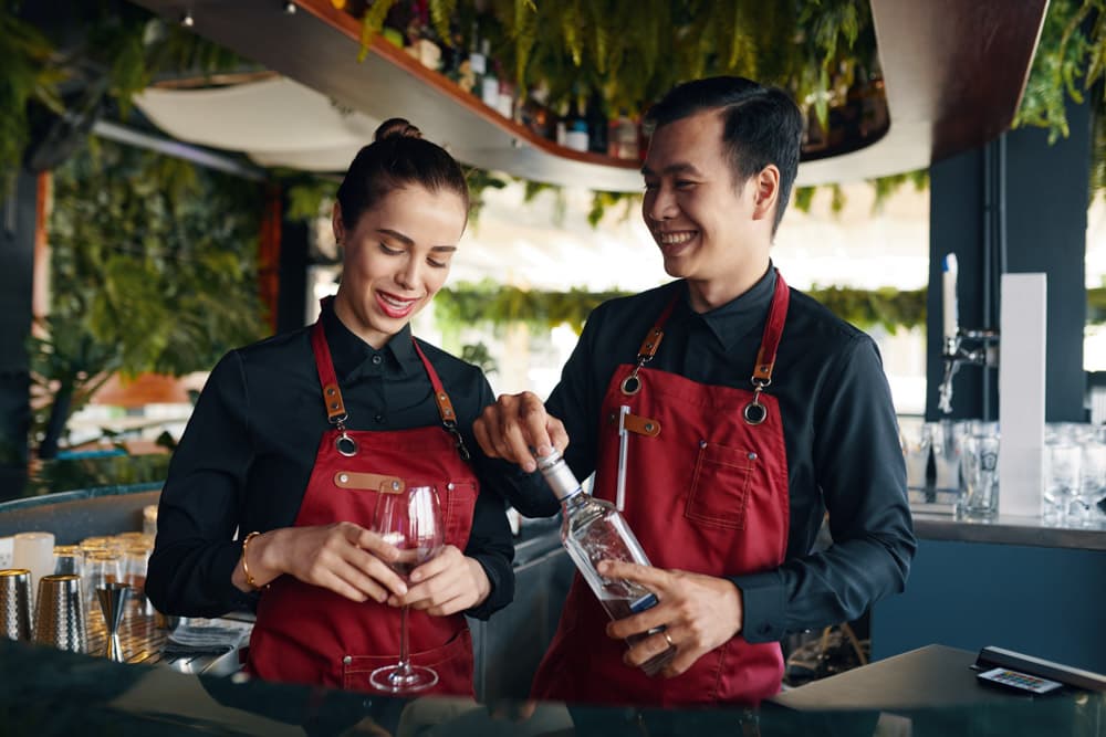 Wir helfen dir, passende Barkeeper zu finden - Listando
