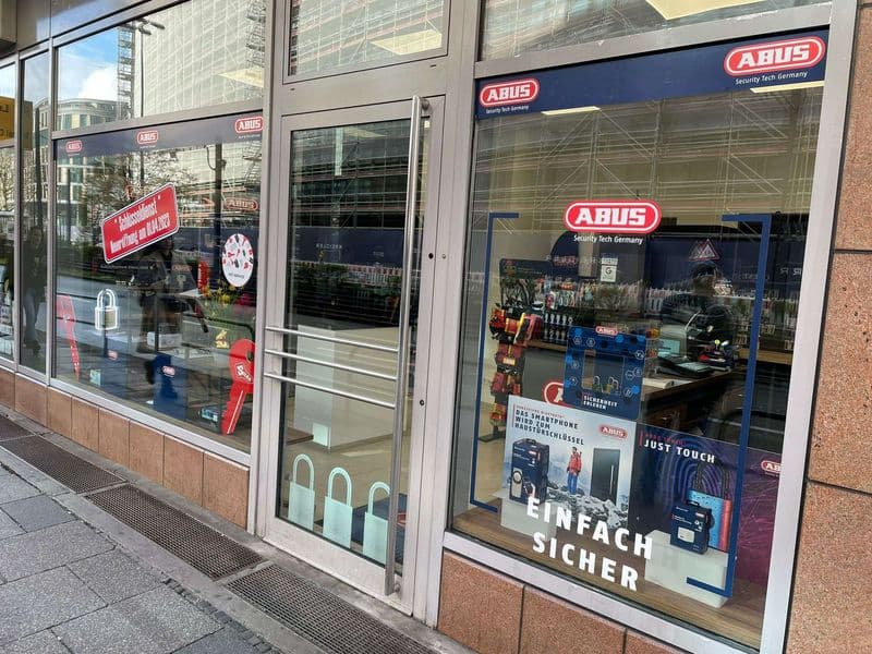 user-upload/business/work-media/d0sw3m98dljhn42ltmt0m_dc-schluesseldienst-service-gmbh.jpeg